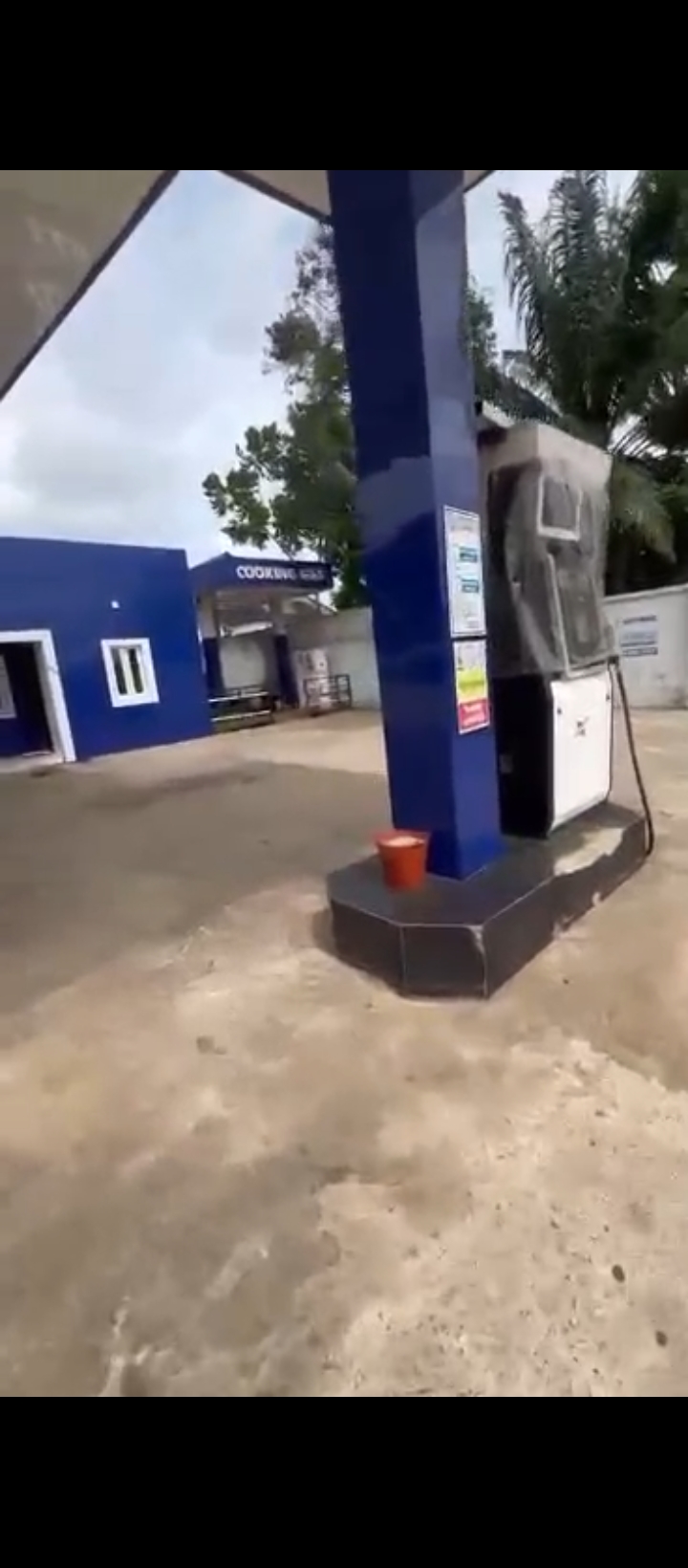  FILLING STATION  FOR SALE