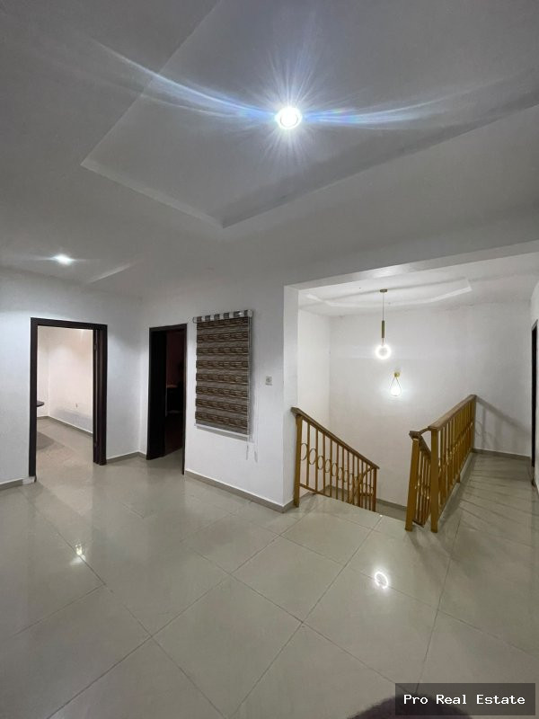 For Rent 6bedroom Duplex